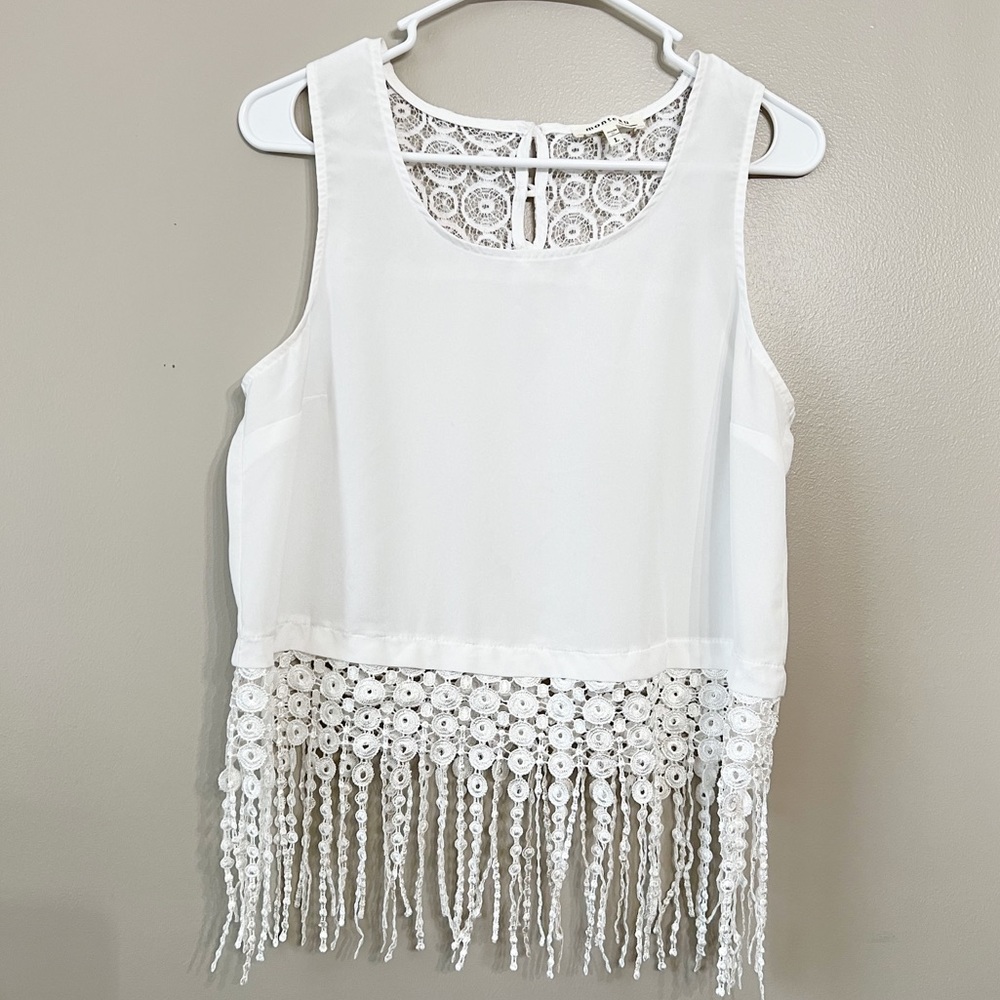 Monteau White Cropped Fringe Lace Tank Blouse
